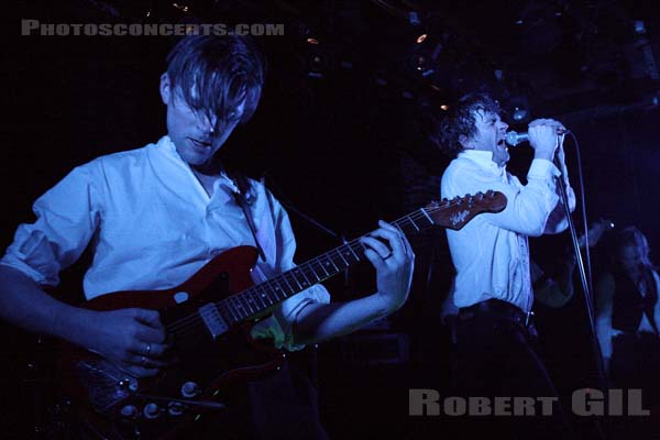 AND ALSO THE TREES - 2007-11-24 - PARIS - La Maroquinerie - Simon Huw Jones - Justin Jones - Emer Brizzolara